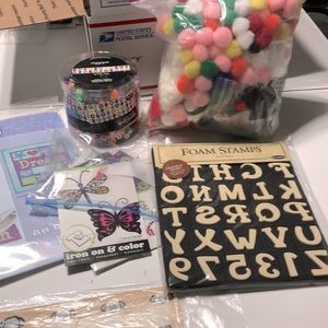 CRAFTING SUPPLIES ALPHABET APPLIQUÉS PARACORD BRACELET KIT MULTI FUR BALLS